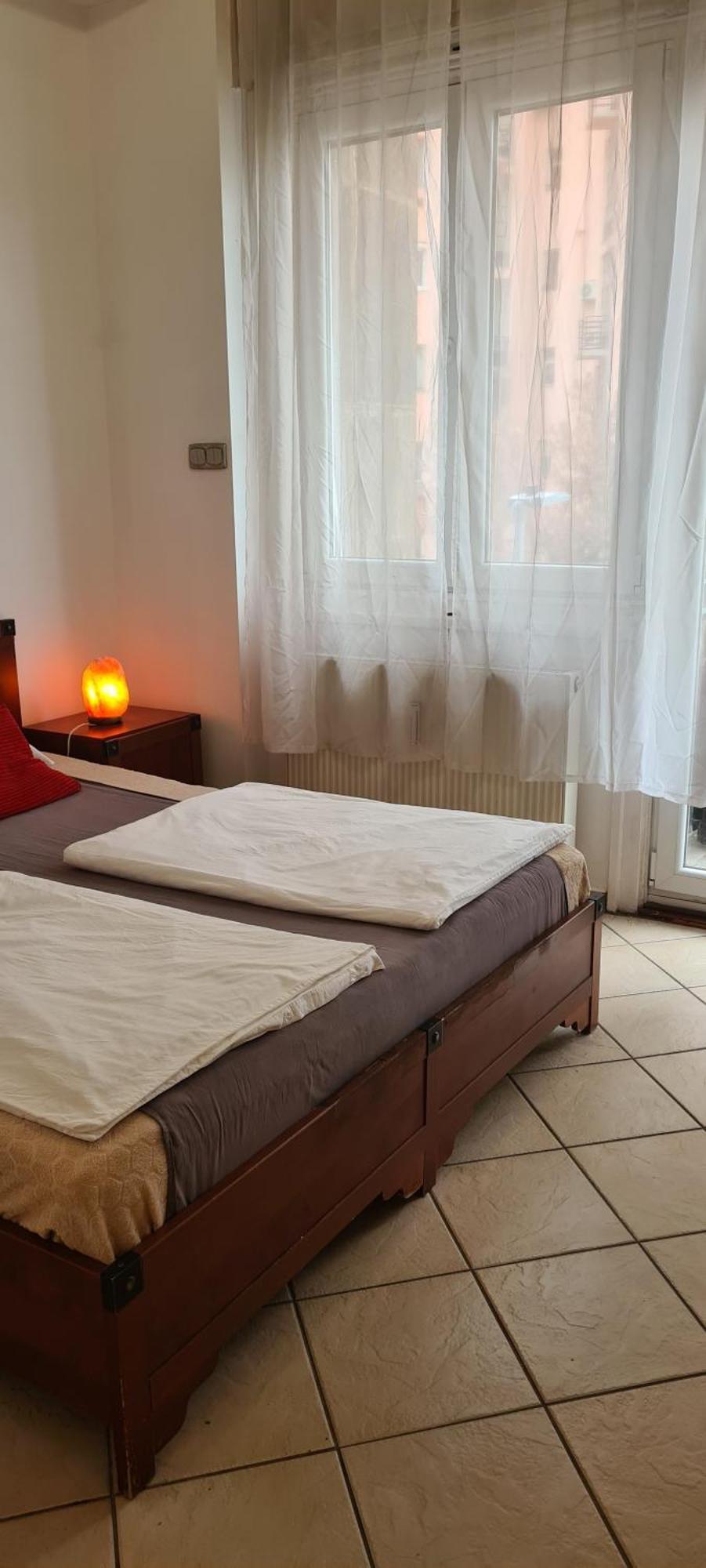 Buda Life Apartment Budapest Esterno foto