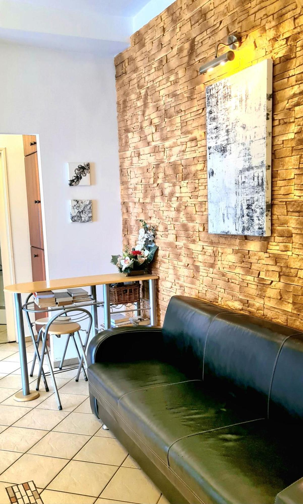 Buda Life Apartment Budapest Esterno foto