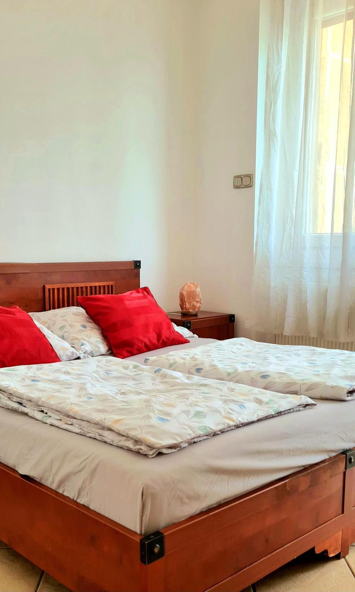 Buda Life Apartment Budapest Esterno foto